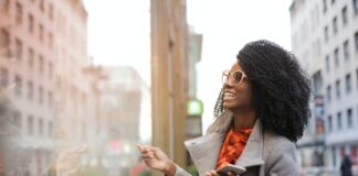 Kurtki puchowe dla kobiet - trendy i style