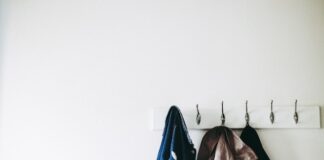 Historia kurtki skórzanej - jak narodził się kultowy element mody"