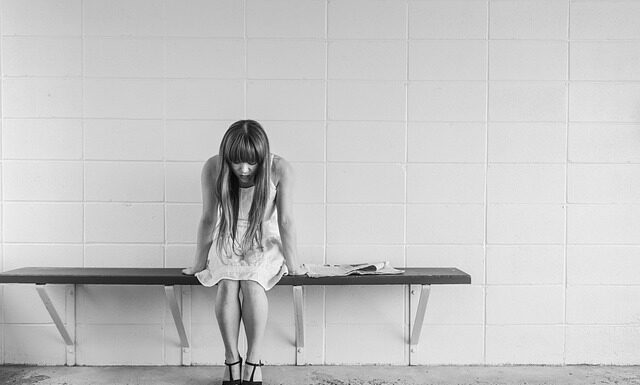 Do jakich sukienek pasują mokasyny?