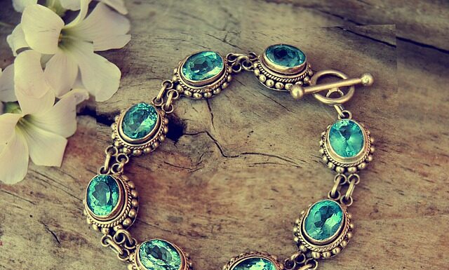 Jak jubiler sprawdza złoto?