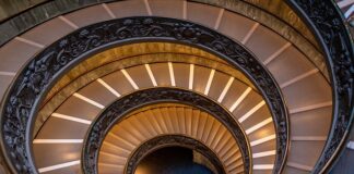 Dlaczego papież nosi czerwone buty?