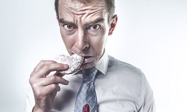 Czy zakładać krawat?