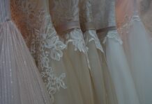 Czy druhna i świadkową to to samo?