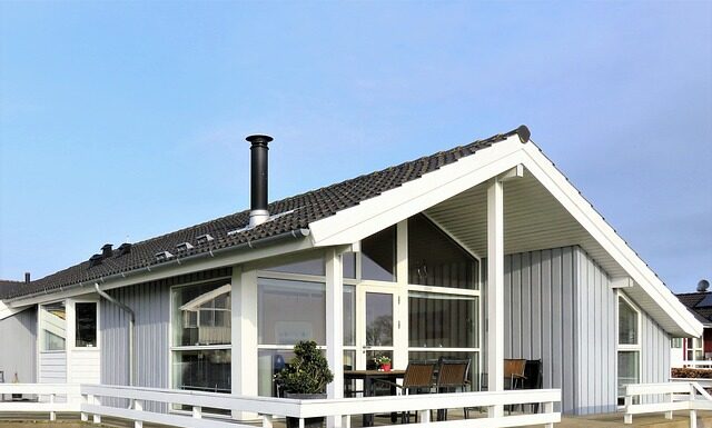 Czym pomalować latarenkę?