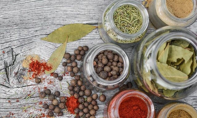 Jak zrobić świecznik ze słoika?